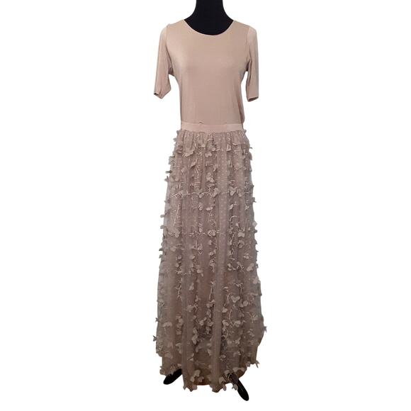 EleStory Sheer Tulle Butterfly Maxi Dress Taupe Maternity Dress Womens M NWT - Picture 1 of 12